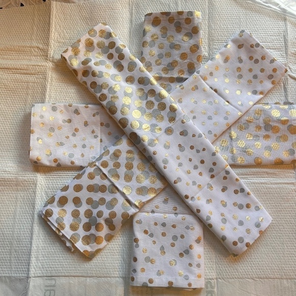 Modern by Dwell Magazine Cloth Napkins Gold Silver Dots 100% Cotton Set of 4 - Picture 1 of 8